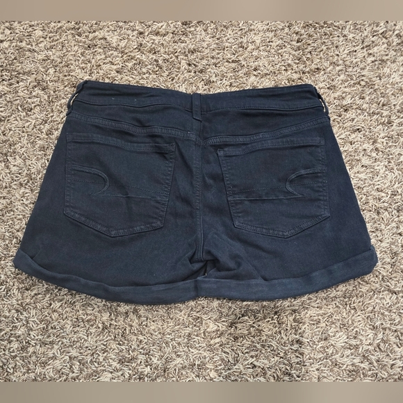 American Eagle Women's Black Midi Shorts Size 6 - Picture 4 of 7